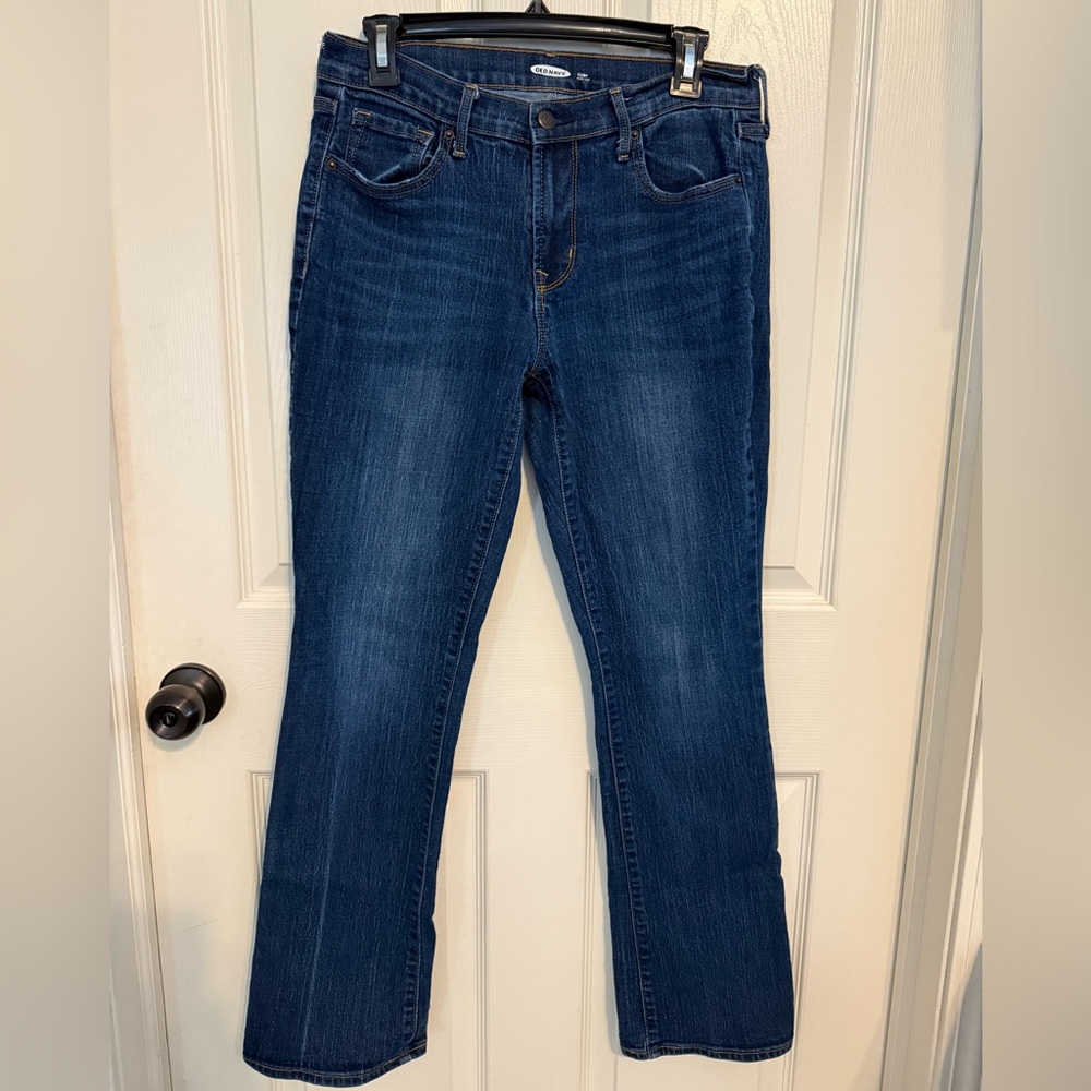 Old Navy Curvy Bootcut Jeans - 6 Short